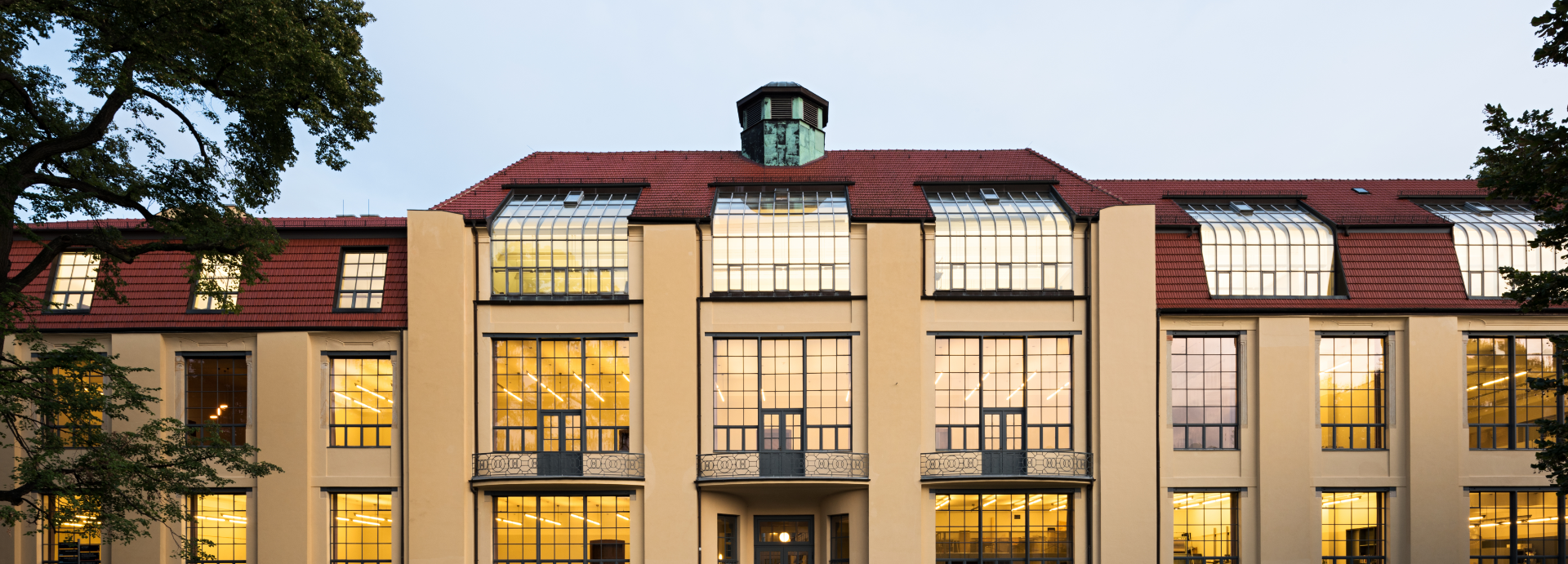 Main building of the Bauhaus-Universität Weimar, Photographer: Tobias Adam